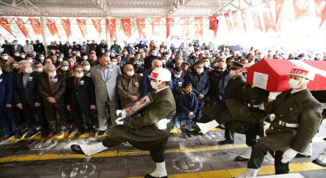 Kilis’teki hudut birliğinde şehit düşen asker, Gaziantep’te son yolculuğuna uğurlandı