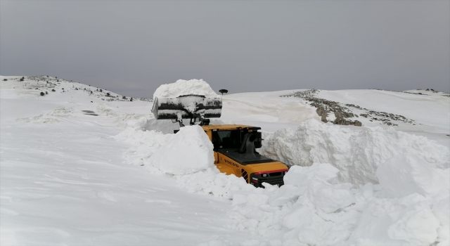 Kahramanmaraş’ta kar ulaşımı olumsuz etkiledi