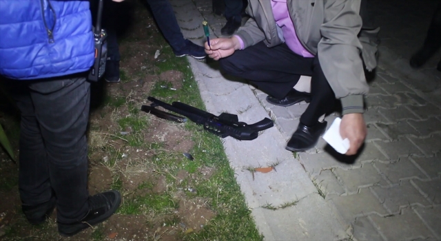 Adana’da silahlı saldırıya uğrayan 2 kişi yaralandı