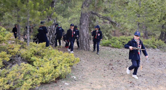 Kahramanmaraş’ta ilkokul öğrencileri izci oldu