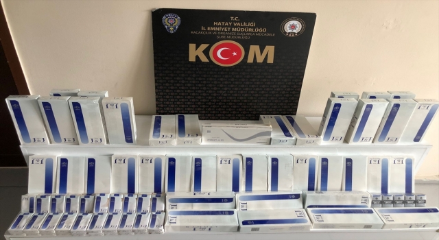 Hatay’da motosiklette 460 paket kaçak sigara bulundu