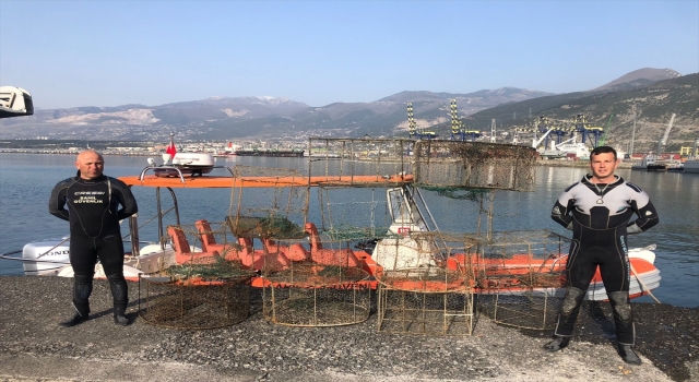 Hatay’da yasa dışı balık avlamada kullanılan 35 kafes ele geçirildi