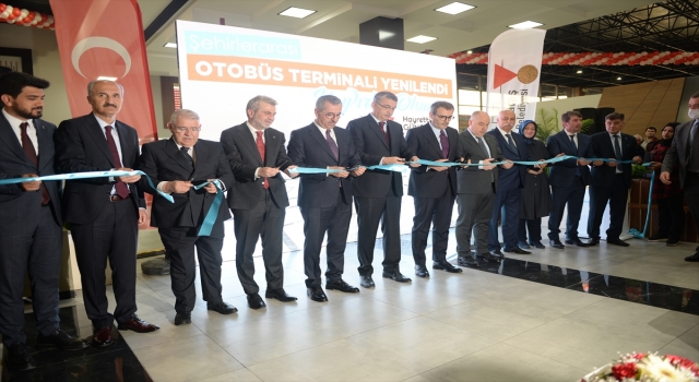 AK Parti Grup Başkanvekili Ünal, Kahramanmaraş’ta otobüs terminalinin açılışında konuştu: