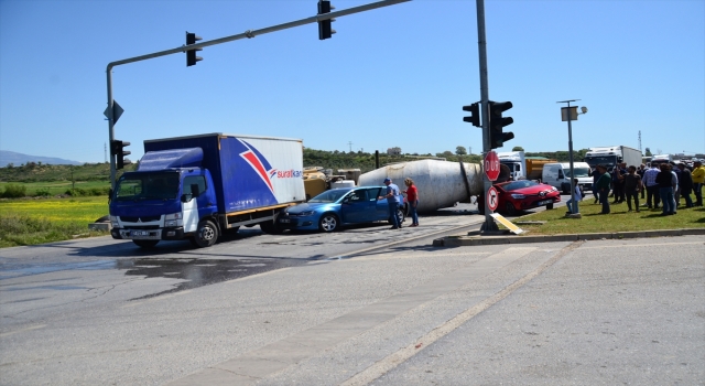 Antalya’da 4 aracın karıştığı kazada 1 kişi yaralandı