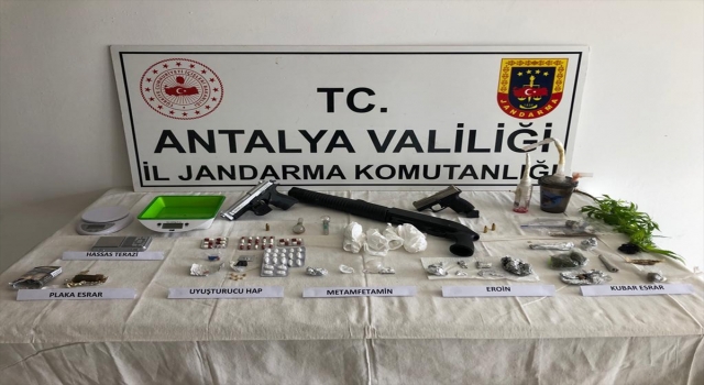 Antalya’da uyuşturucu operasyonunda 13 şüpheli yakalandı
