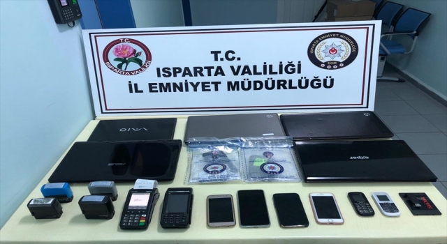 Isparta’da dolandırıcılık yaptıkları iddiasıyla 5 şüpheli yakalandı