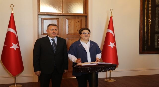 Aile ve Sosyal Hizmetler Bakanı Yanık, Adana’da ziyaretlerde bulundu