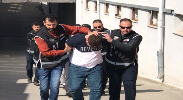 Adana’da esnafın iş yerinde öldürülmesiyle ilgili 3 zanlı tutuklandı