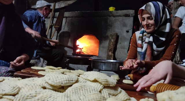 Tescilli ”Maraş çöreği” bayram sofraları için hazırlanıyor