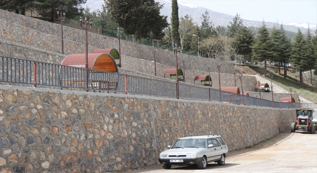 Şehit polis memurunun ismi Pozantı’da parka verildi