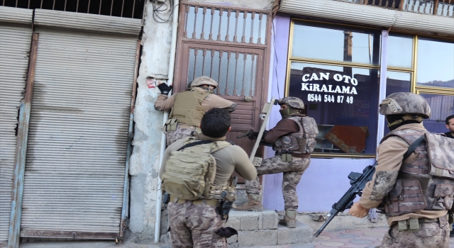 Osmaniye’de uyuşturucu operasyonunda 9 şüpheli yakalandı