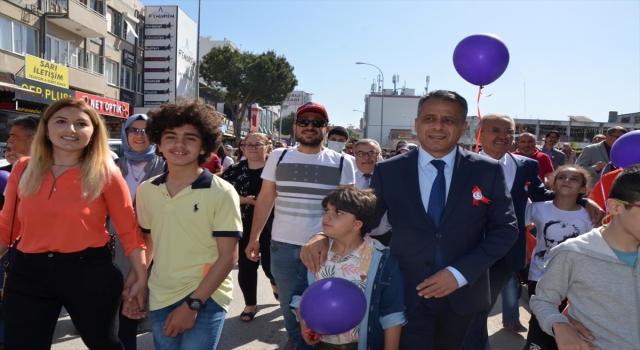 Serik’te özel eğitim alan çocuklar için farkındalık yürüyüşü düzenlendi