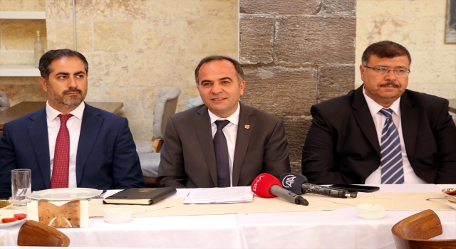 Vakıf mülklerinden elde edilen gelirle 1200 aile ve 900 öğrenciye destek