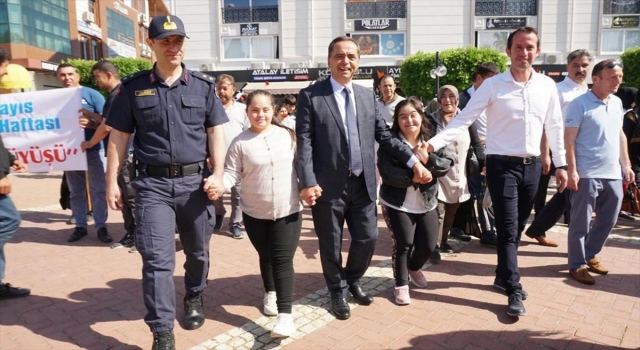 Gazipaşa’da, Engelliler Haftası dolayısıyla ”Sevgi Yürüyüşü” düzenlendi