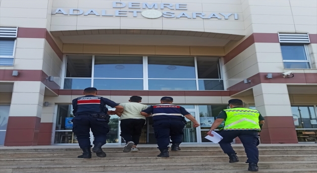 Antalya’da hırsızlık iddiasıyla gözaltına alınan 5 zanlı tutuklandı