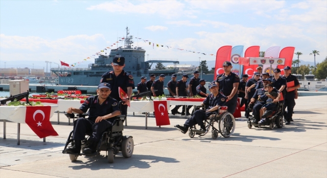 Mersin’de engelliler 1 günlüğüne askerlik heyecanını yaşadı