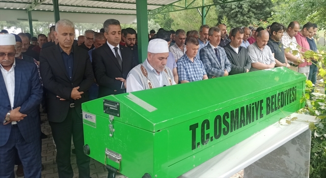Kalp krizi sonucu hayatını kaybeden akademisyenin cenazesi Osmaniye’de defnedildi
