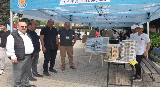 Tarsus’ta meslek lisesinde TÜBİTAK 4006 Bilim Fuarı açıldı