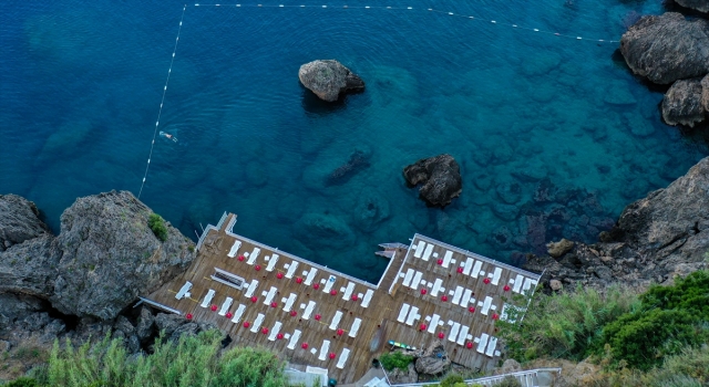 Antalya’nın 5 falez plajı Mavi Bayrak almaya hak kazandı