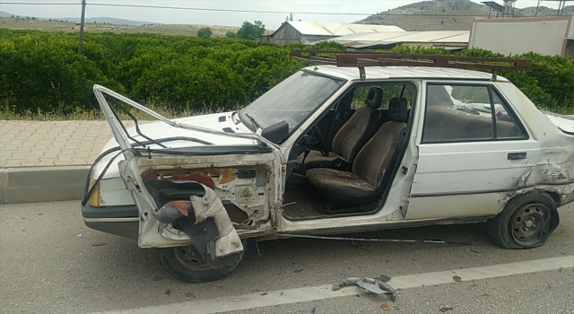 Adana’da çöp atmak için aracından inen sürücü panelvanın çarpması sonucu öldü