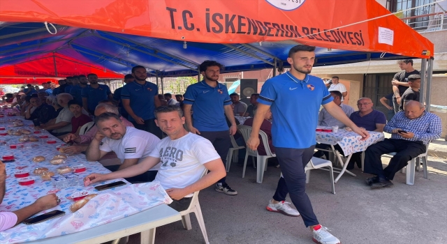 İskenderunsporlu futbolcular, şehit Bican Kapılay’ın mevlidine katıldı