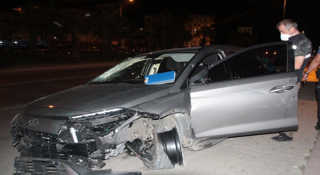 Antalya’da otomobille çarpışan motosikletin sürücüsü öldü