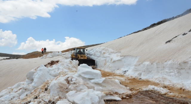 Yörüklerin Toroslar’a göç edeceği yollar açılıyor