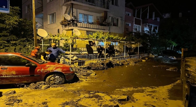 Burdur’da sağanak nedeniyle su basan evdeki engelli kız öldü, annesi hastaneye kaldırıldı
