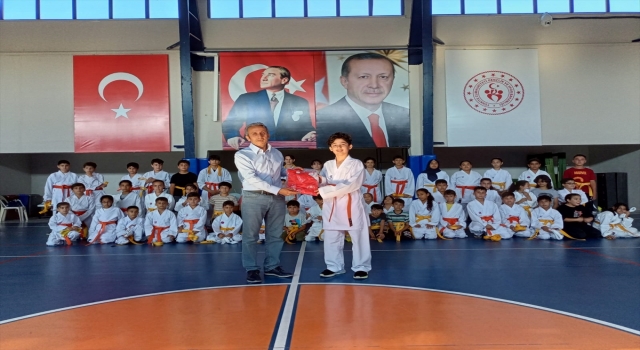 Serik’te karate kuşak sınavı yapıldı
