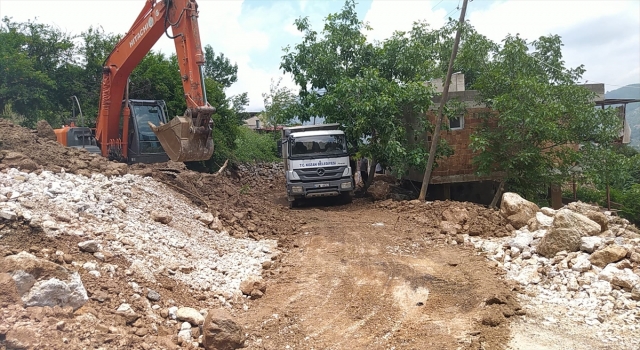 Kozan’da sağanağın yol açtığı zararın giderilmesi için çalışma başlatıldı