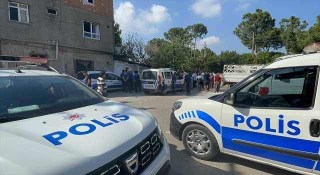 Adana’da akrabalar arasındaki bıçaklı kavgada 3 kişi yaralandı