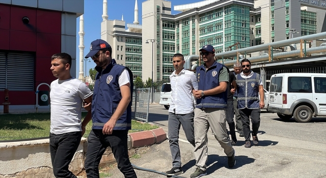 Gaziantep’te sokakta oynayan çocuk, merminin isabet etmesi sonucu hayatını kaybetti