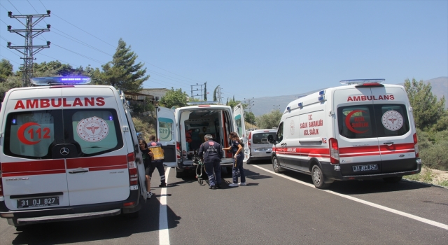Hatay’da devrilen engelli motosikletindeki 3 kişi yaralandı