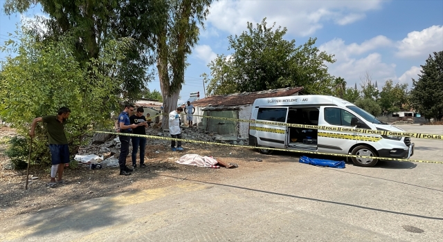Antalya’da bir kişi yol kenarında ölü bulundu