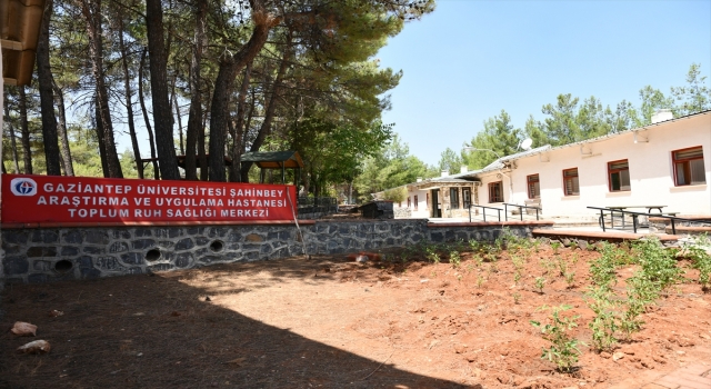 Psikolojik tedavi görenlerin rehabilitasyonuna el sanatıyla katkı sağlıyorlar