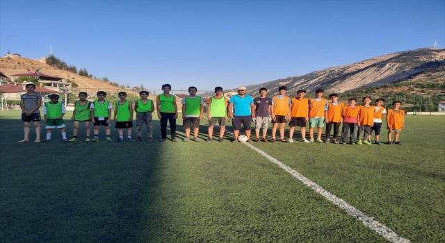 Çağlayancerit’te futbol turnuvası düzenlendi