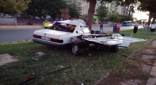 Kahramanmaraş’ta ağaca çarpan otomobilin sürücüsü öldü