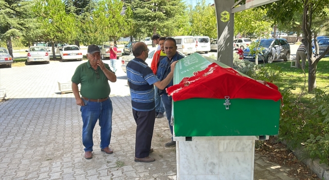 Isparta’da iki tırın çarpıştığı kazada 2 kişi öldü