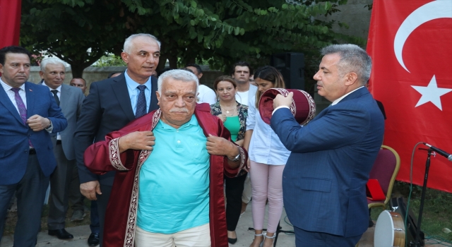 Adana’da yılın ahisi, kalfası ve çırağına plaket