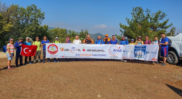 Osmaniye’de AFAD gönüllüleri doğa yürüyüşü yaptı