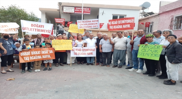 Mersin’de taş ocağı yapılmasını istemeyen mahalle sakinlerinden eylem
