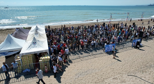Mersin Karaduvar Balık Festivali’nde 10 ton balık dağıtıldı