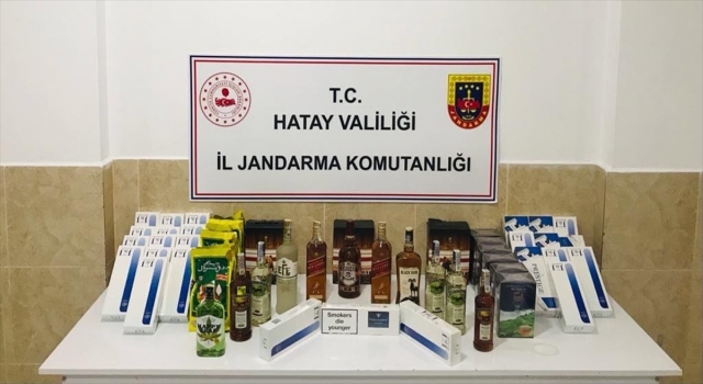 Hatay’da evlerinde kaçak ürünler bulunduran 2 zanlı yakalandı