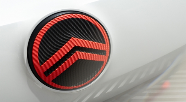 Citroen’in yeni logosu ilk kez konsept araçta kullanıldı