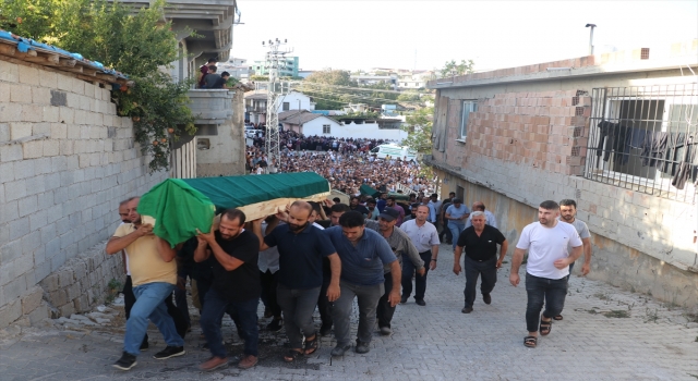 Trabzon’daki trafik kazasında ölen 4 kişinin cenazeleri Hatay’da defnedildi