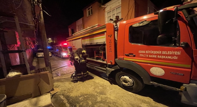 Adana’da binanın merdivenlerini ateşe veren kişi gözaltına alındı
