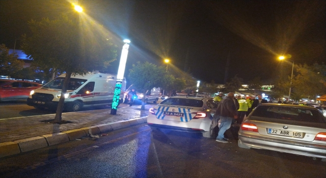 Isparta’da trafik kazasında 4 kişi yaralandı