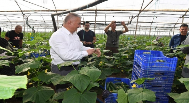 Vali Yazıcı, tohum üretimi yapan firmayı ziyaret etti