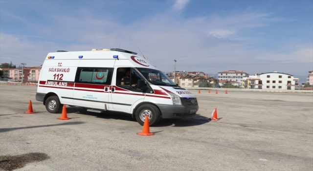 Burdur’da ambulans sürücülerine verilen ileri sürüş eğitimiyle kazalarda azalma oldu