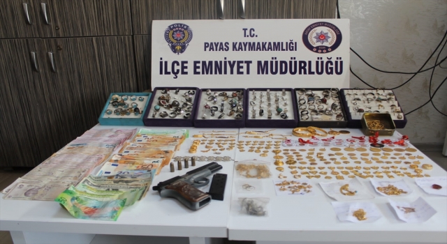 Hatay’da kuyumcudan hırsızlık yapan zanlı kaçarken yakalandı